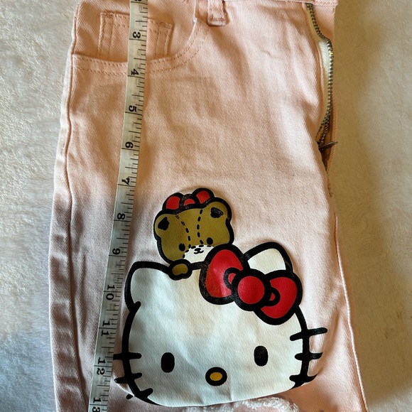 Pink XS skirt by Shein hello kitty, worn in good condition - Picture 6 of 15